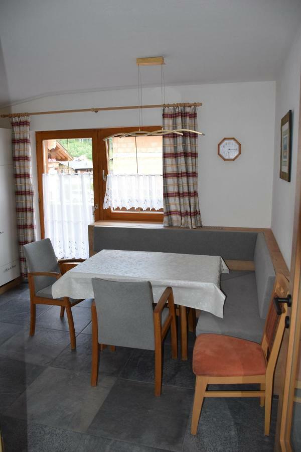 Haus Stefan Apartamento Neustift im Stubaital Exterior foto